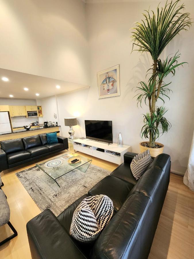 Spacious 4 Bedroom And 2 Bathrooms City Apartment Adelaide Exterior photo